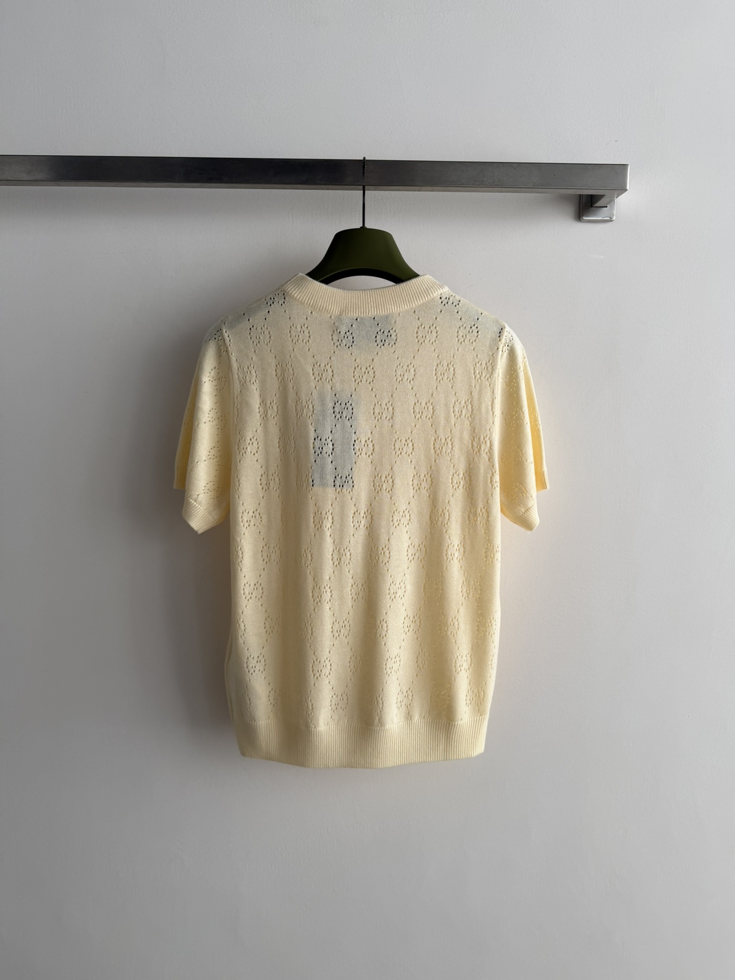 Women's short sleeves